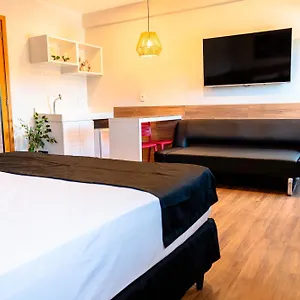 I5 Play Hotel